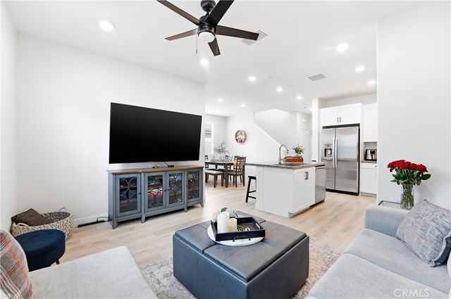 3945 Lavine Way 101, Corona, CA 92883