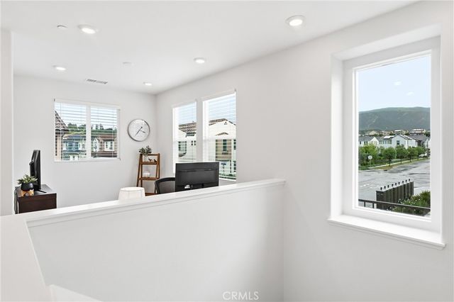 3945 Lavine Way 101, Corona, CA 92883