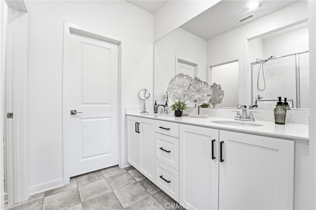 3945 Lavine Way 101, Corona, CA 92883