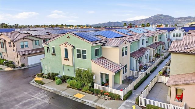 3945 Lavine Way 101, Corona, CA 92883