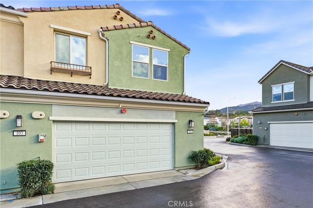 3945 Lavine Way 101, Corona, CA 92883