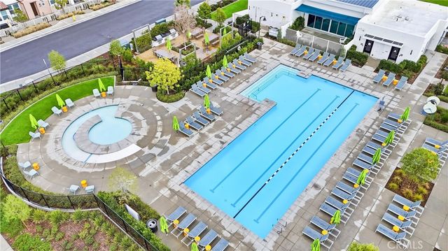 3945 Lavine Way 101, Corona, CA 92883