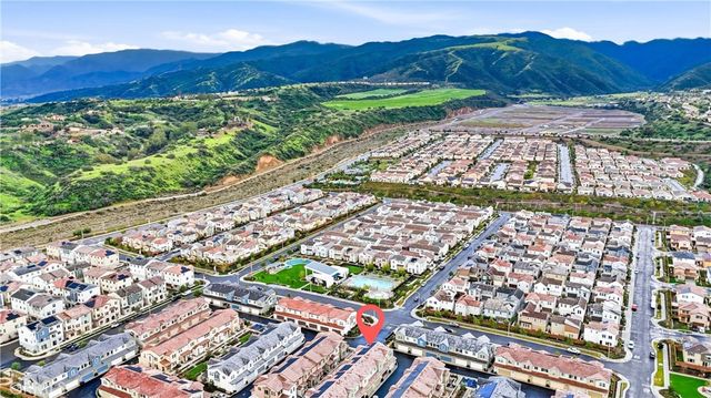 3945 Lavine Way 101, Corona, CA 92883