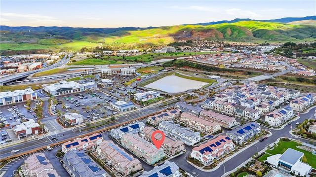 3945 Lavine Way 101, Corona, CA 92883