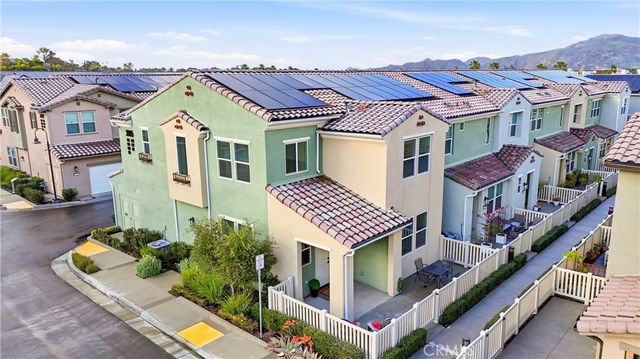 3945 Lavine Way 101, Corona, CA 92883