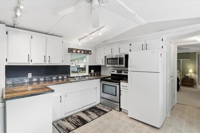 3706 E BOW COURT, Inverness, FL 34452