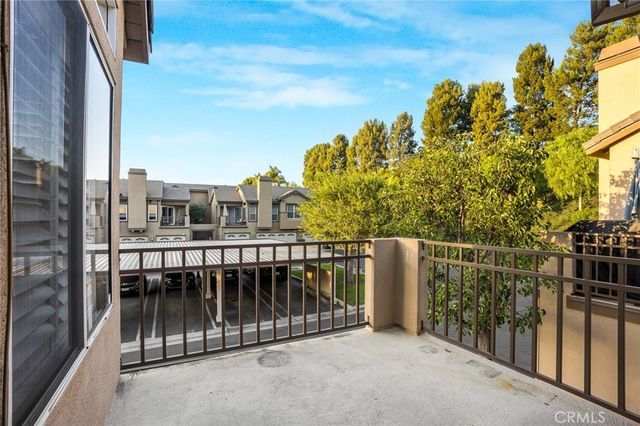 1136 S Country Glen Way, Anaheim Hills, CA 92808