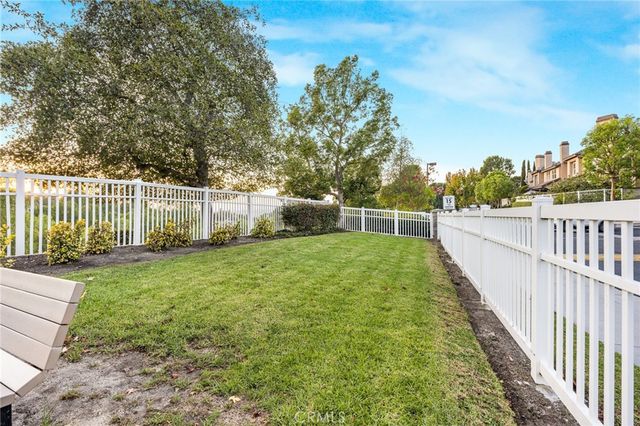 1136 S Country Glen Way, Anaheim Hills, CA 92808
