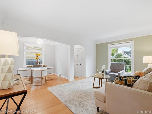 2275 Dorchester Road, Birmingham, MI 48009