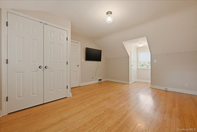 214 Nassau Avenue, Munsey Park, NY 11030