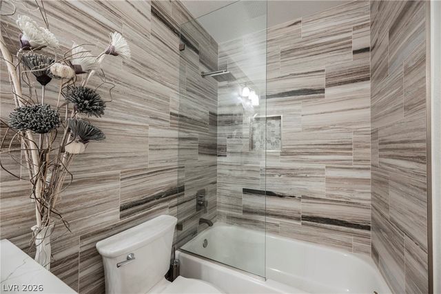 1613 Hidden Spring Drive, Las Vegas, NV 89117