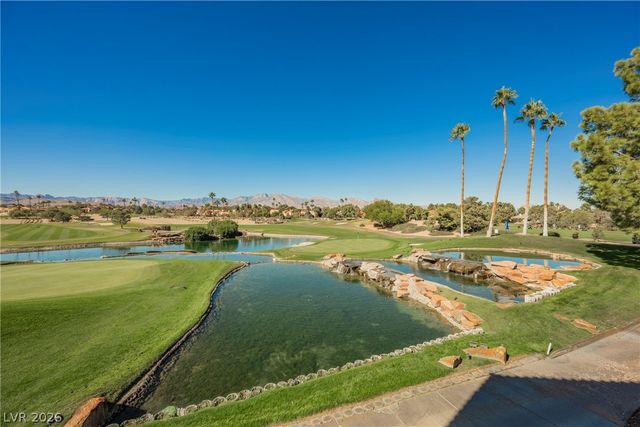 1613 Hidden Spring Drive, Las Vegas, NV 89117