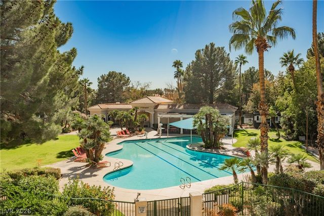 1613 Hidden Spring Drive, Las Vegas, NV 89117