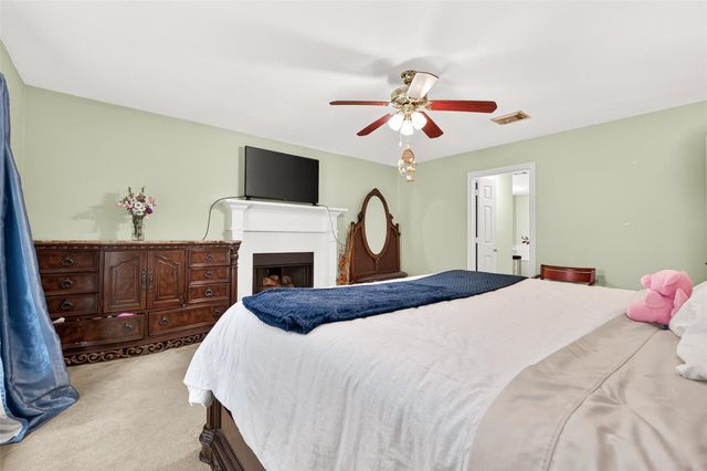 18015 Bambridge Drive, Houston, TX 77090
