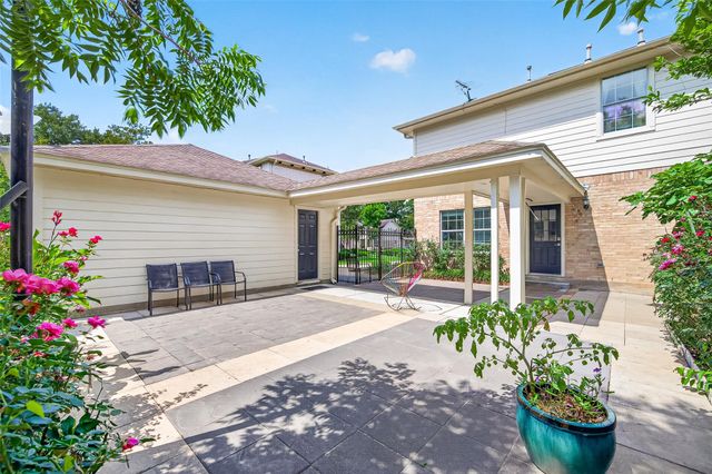 18015 Bambridge Drive, Houston, TX 77090