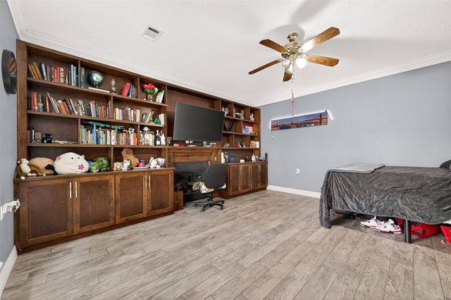 18015 Bambridge Drive, Houston, TX 77090