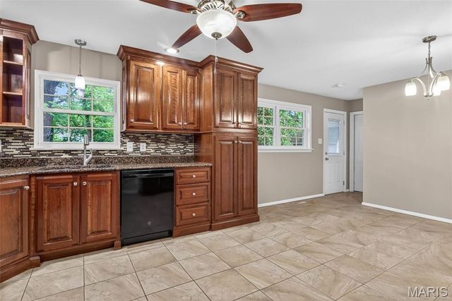 2580 South Ridge, Festus, MO 63028