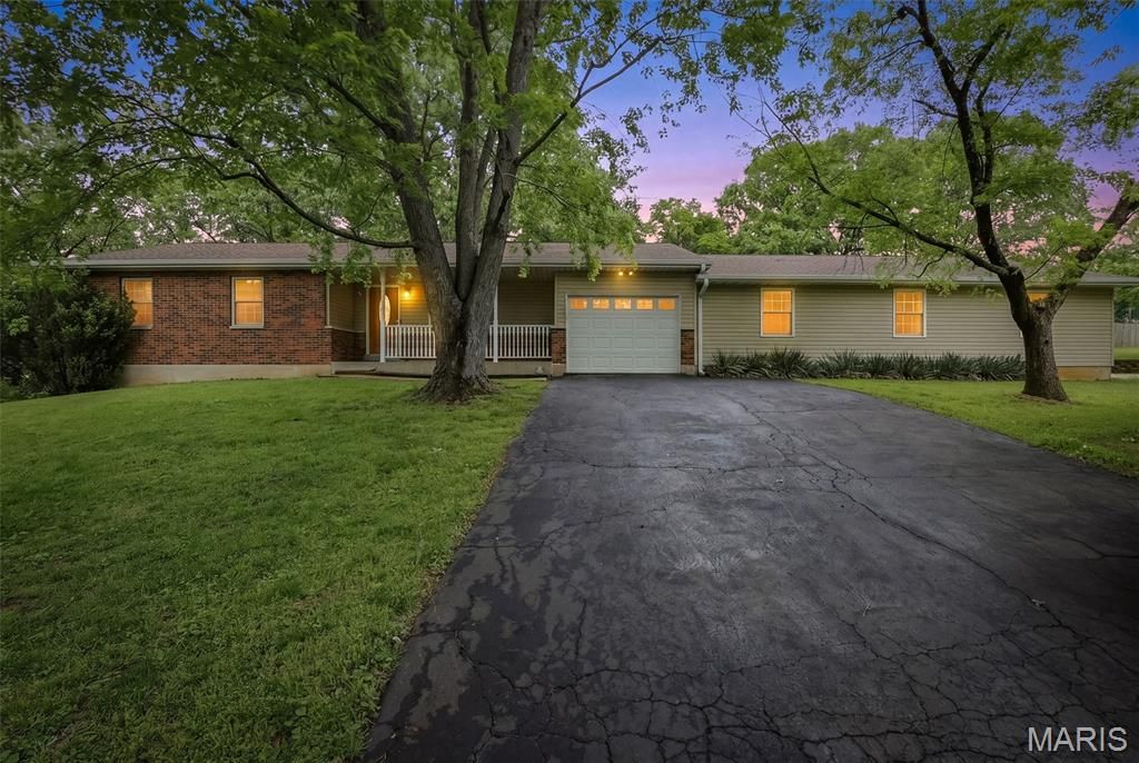 2580 South Ridge, Festus, MO 63028