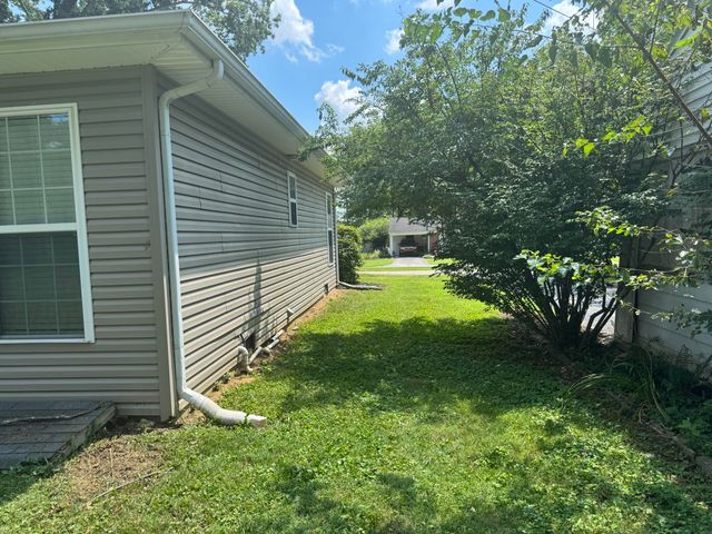 104 Greenview Drive, Lawrenceburg, KY 40342