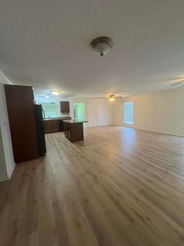 104 Greenview Drive, Lawrenceburg, KY 40342