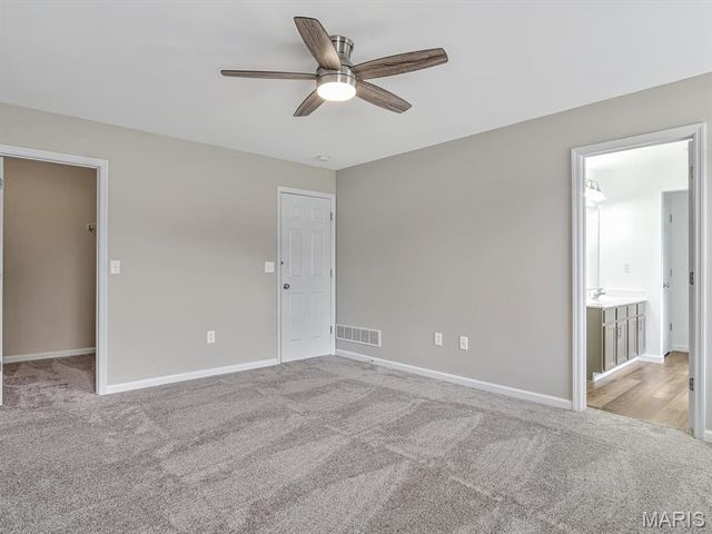863 Harbor Woods Drive, Fairview Heights, IL 62208