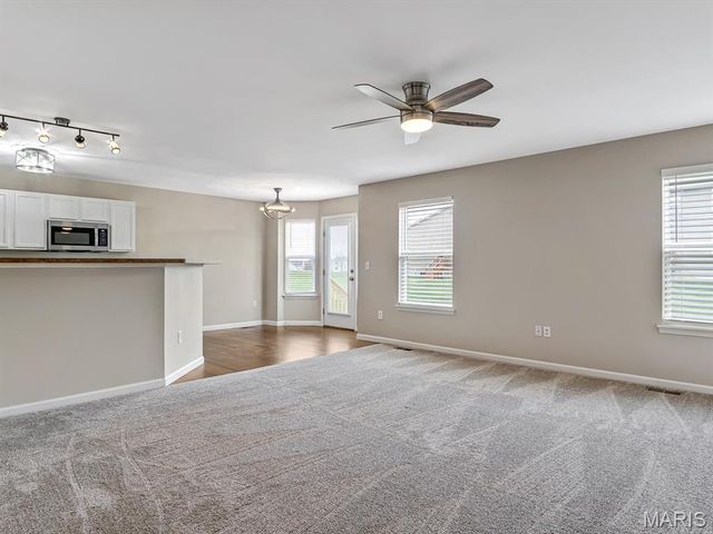 863 Harbor Woods Drive, Fairview Heights, IL 62208