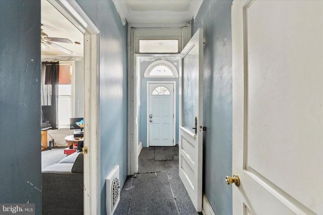 2909 W DIAMOND ST, Philadelphia, PA 19121