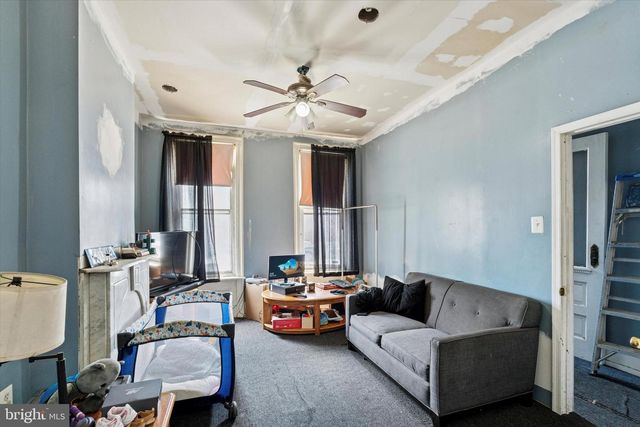 2909 W DIAMOND ST, Philadelphia, PA 19121