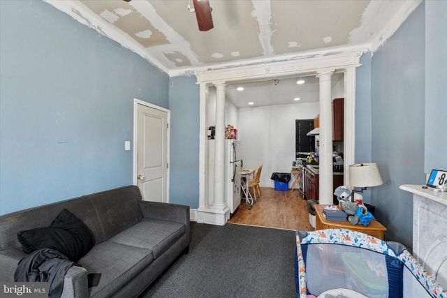 2909 W DIAMOND ST, Philadelphia, PA 19121