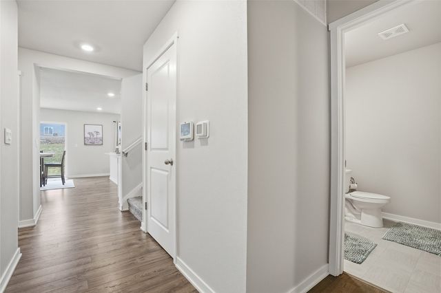 3182 Scanlon Farms Road, Coralville, IA 52241