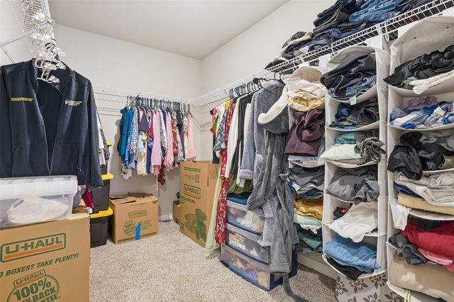 3182 Scanlon Farms Road, Coralville, IA 52241