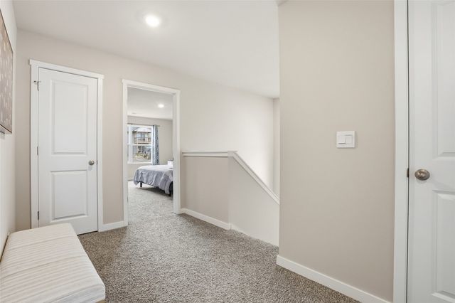 3182 Scanlon Farms Road, Coralville, IA 52241