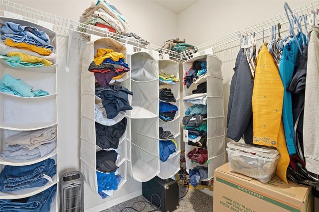 3182 Scanlon Farms Road, Coralville, IA 52241