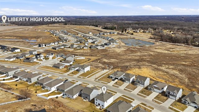 3182 Scanlon Farms Road, Coralville, IA 52241