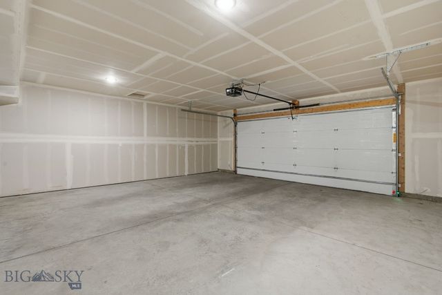 605 & 607 Black Diamond A-D, A-C, Belgrade, MT 59714