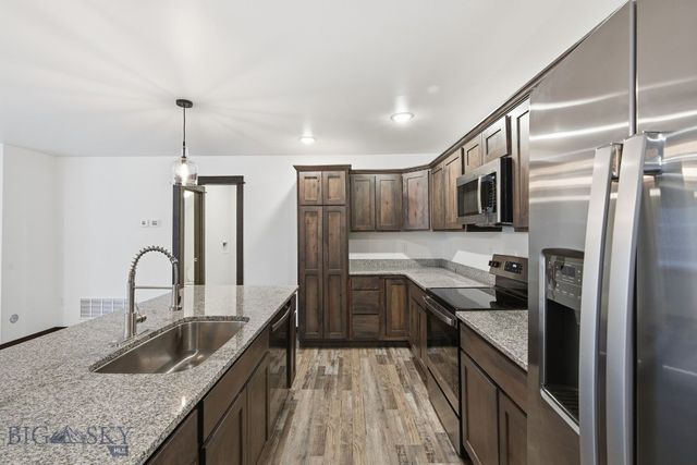 605 & 607 Black Diamond A-D, A-C, Belgrade, MT 59714