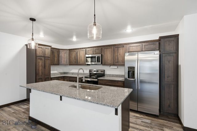 605 & 607 Black Diamond A-D, A-C, Belgrade, MT 59714