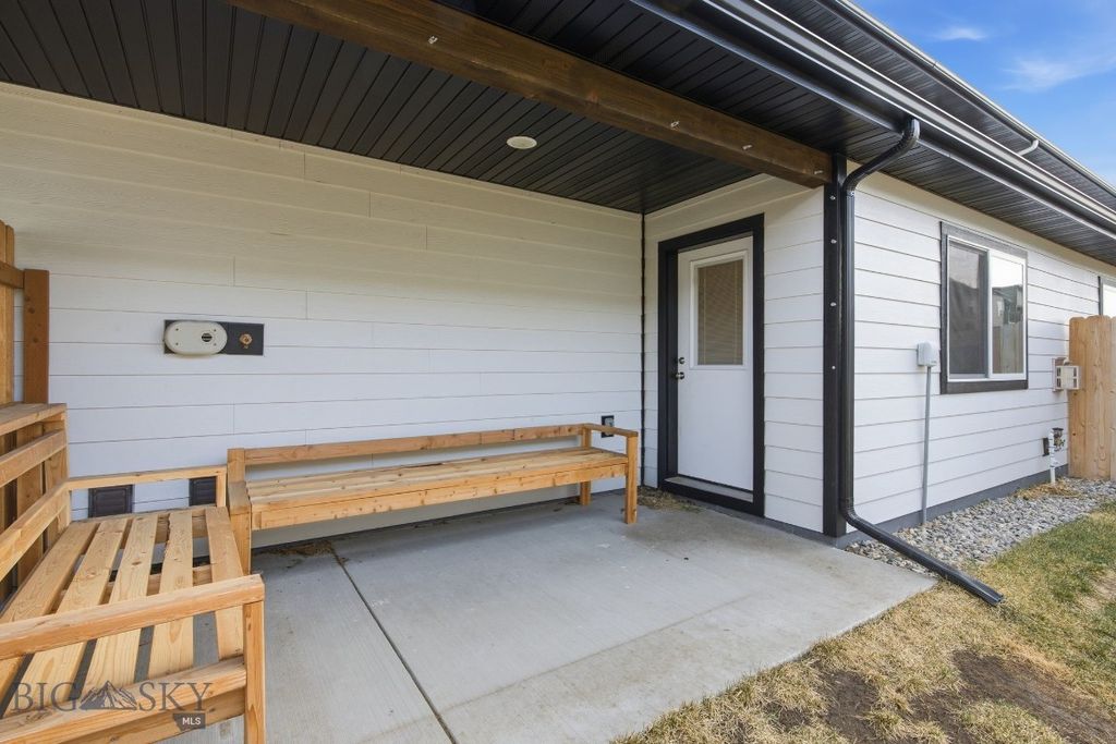 605 & 607 Black Diamond A-D, A-C, Belgrade, MT 59714 photo 3