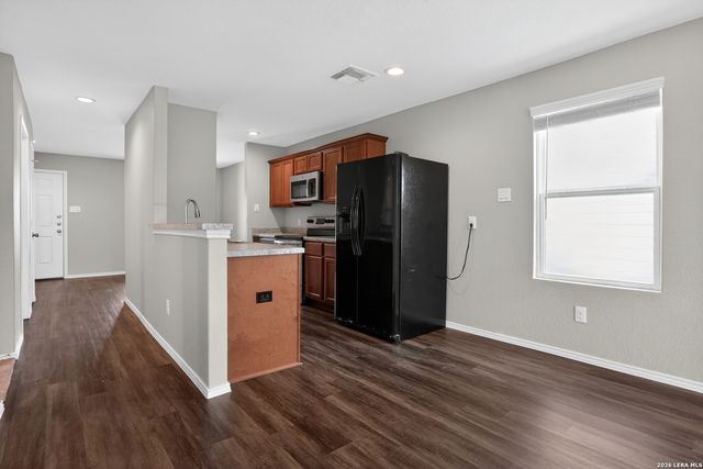 906 BRYSON MDW, San Antonio, TX 78245