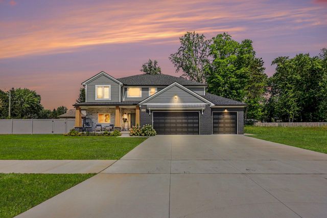 29101 Brooke Meadows Court 20, Chesterfield, MI 48047