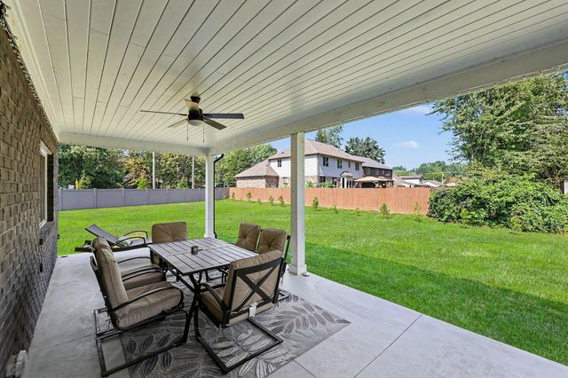 29101 Brooke Meadows Court 20, Chesterfield, MI 48047