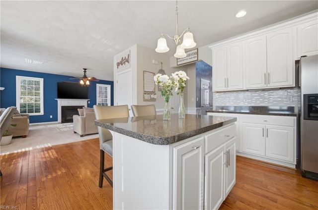 13386 Chesapeake PL, Carrollton, VA 23314