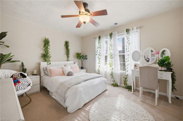 13386 Chesapeake PL, Carrollton, VA 23314