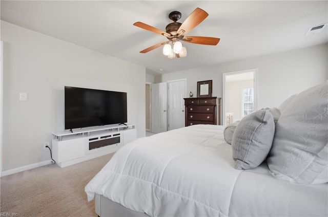 13386 Chesapeake PL, Carrollton, VA 23314