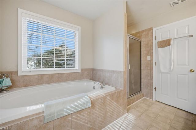 13386 Chesapeake PL, Carrollton, VA 23314