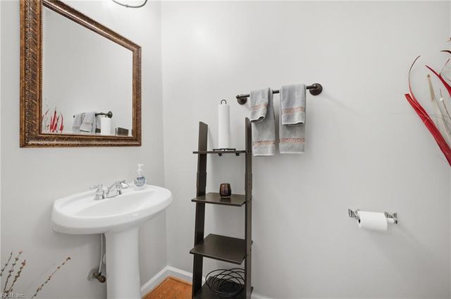 13386 Chesapeake PL, Carrollton, VA 23314