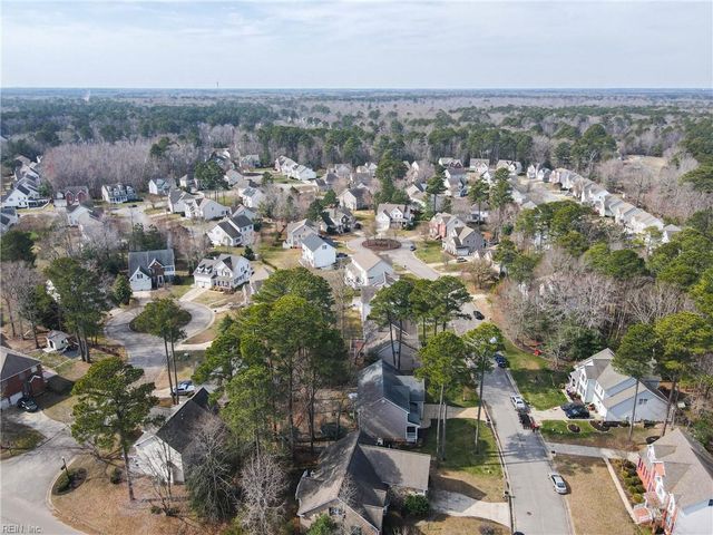 13386 Chesapeake PL, Carrollton, VA 23314