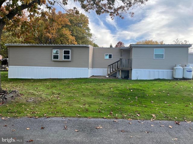 450 RIDGE RD #7, Etters, PA 17319
