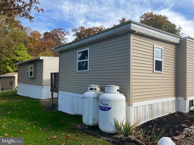 450 RIDGE RD #7, Etters, PA 17319