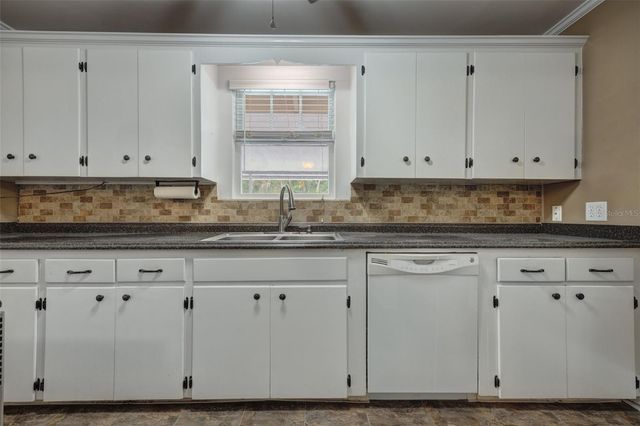 641 E PENNSYLVANIA AVENUE, Deland, FL 32724